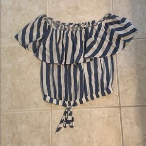 OFF THE SHOULDER TOP